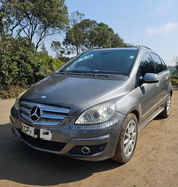 Mercedes-Benz B-Class B180 Petrol 2009 - 1
