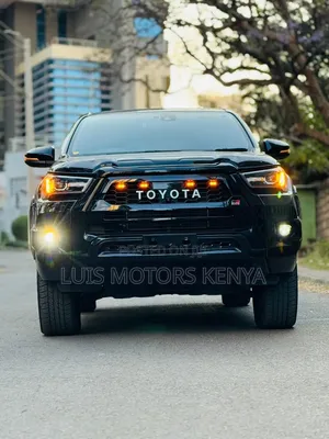Toyota Hilux GR 2022 Black
