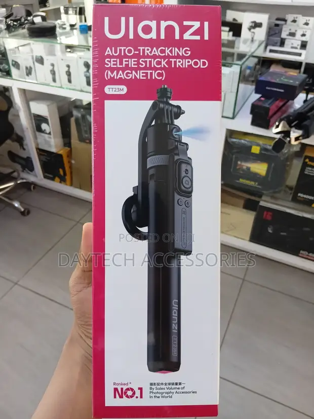 Ulanzi TT23 Auto Face Tracking Tripod & Selfie Stick - 1