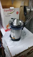 Signature Housewares Citrus Juicer - 2