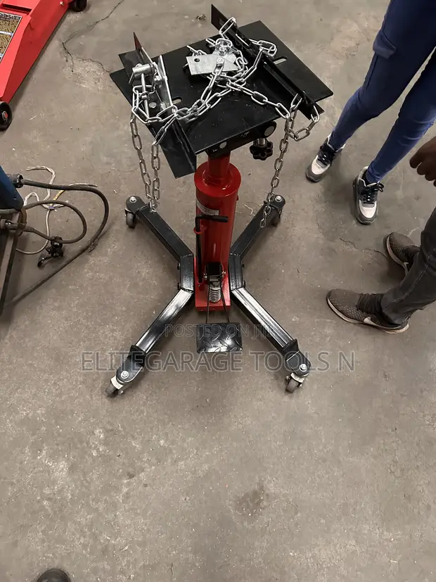 Heavy Duty 0.6 Ton Hydraulic Telescopic Transmission Jack - 1