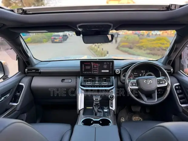 Toyota Land Cruiser 3.3 Diesel 4WD 2022 White - 1