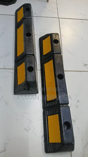 Heavy-Duty Rubber Car Parking Wheel Stoppers