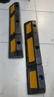 Heavy-Duty Rubber Car Parking Wheel Stoppers - 1