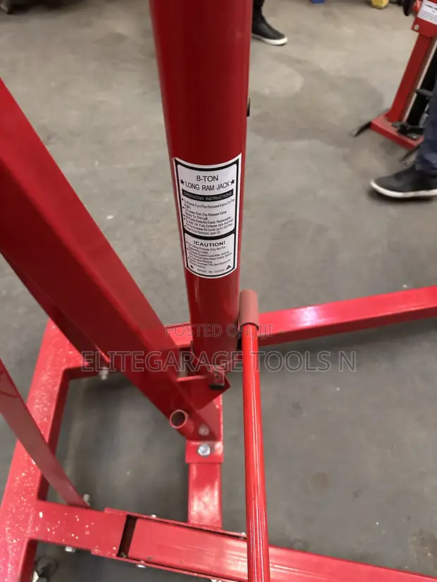 Heavy Duty Sunshine Italy 2-Ton Engine Crane - 1