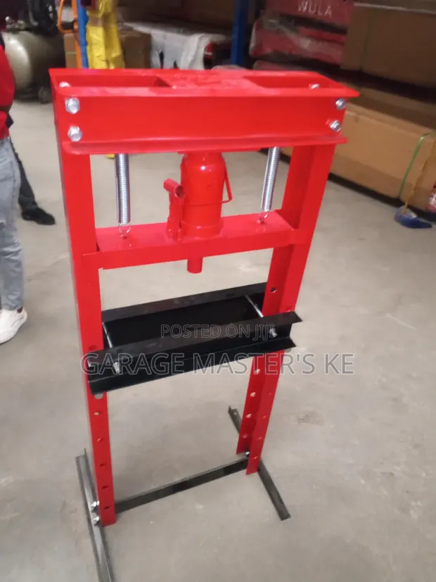 20 Ton Hydraulic Pressing Machine - 1