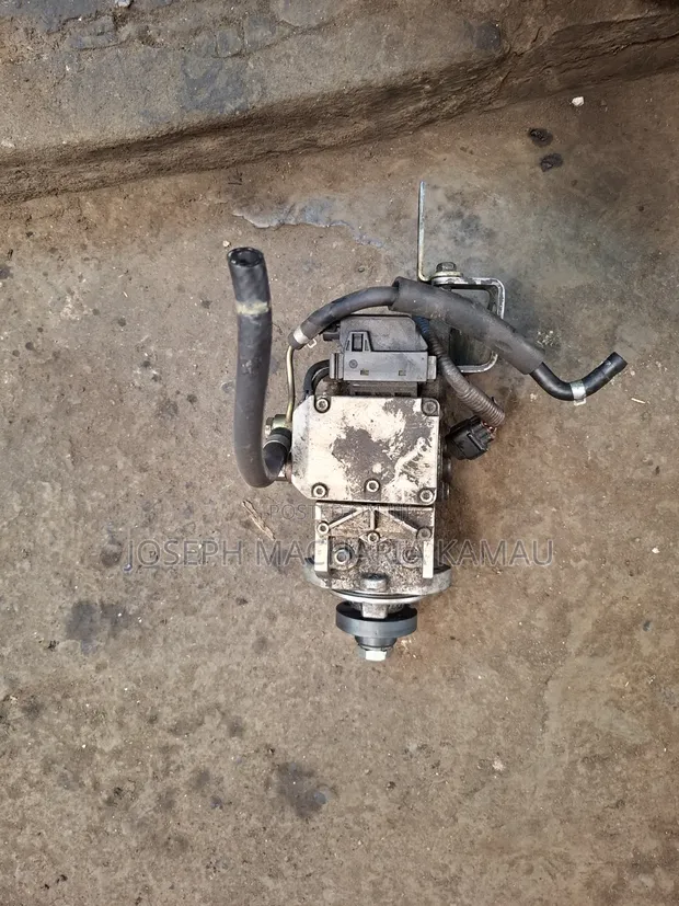Nissan Caravan ZD30 Fuel Pump and Nozzles - 1