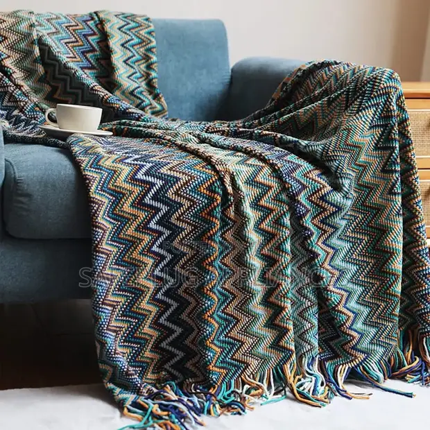 Home Interiors Fleece Throw Blanket - Brand New - 1