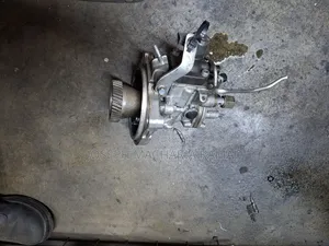 Isuzu 4JB1 Fuel Pump and Nozzles