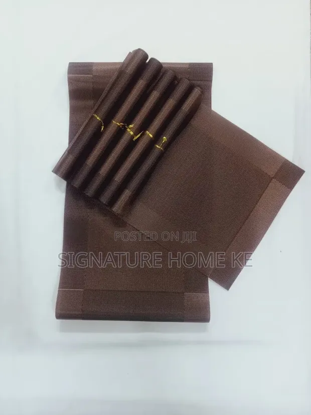 6pcs PVC Table Mats + Runner (30x180cm) - 1