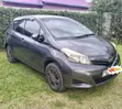 Toyota Vitz 2012 Nyeusi - 1