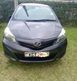 Toyota Vitz 2012 Nyeusi - 2