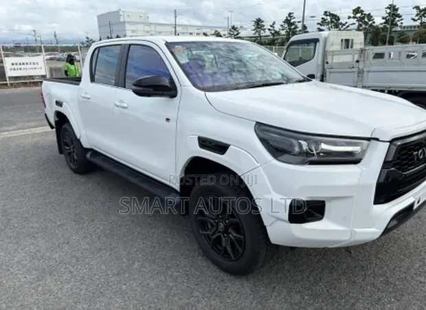2021 Toyota Hilux Revo GR Sport 2.4 Diesel AWD - 1