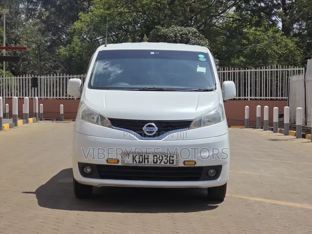 Nissan NV200 2015 Van ya Mizigo - 1