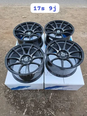 Universal Offset 17-inch Black Rims (9JJ)