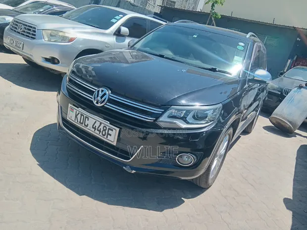 Volkswagen Tiguan 2014 Nyeusi - 1