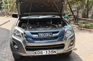 Isuzu D-MAX 2021 Kijivu