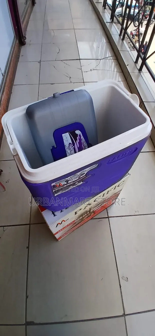 Pacific Cooler Box 10L - 1