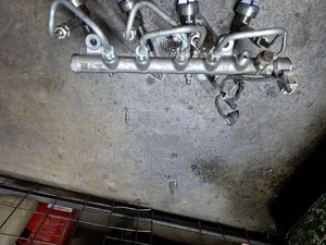 Isuzu 4JB1 Nozzles and Common Rail