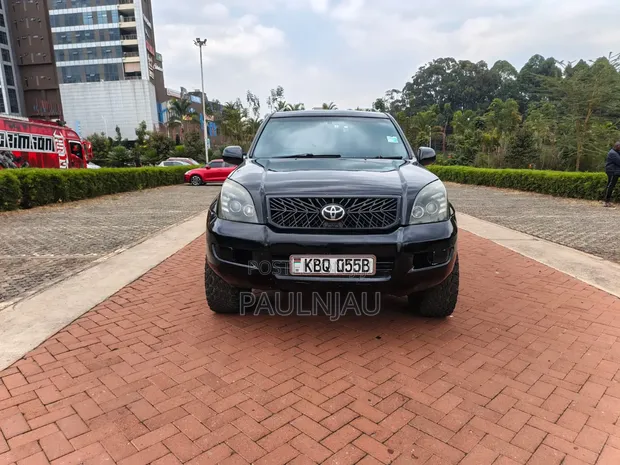 Toyota Land Cruiser Prado 2005 Black - 1