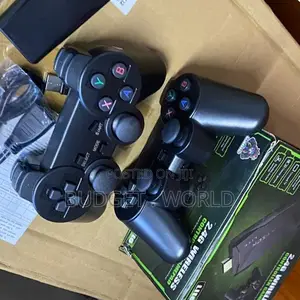 M8 Retro Gaming Stick 4K - 10,000+ Games