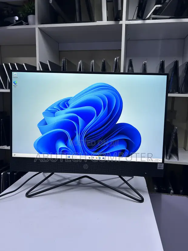 HP 200 G4 All-in-One Desktop, Core i5, 16GB RAM, 512GB SSD - 1