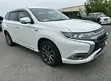 Mitsubishi Outlander 2.4 PHEV AWD 2019 Hybrid SUV - 1