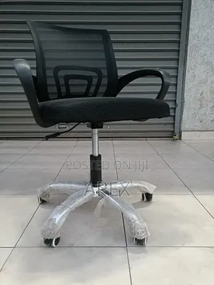 Adjustable Swivel Mesh Office Chair