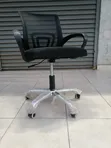 Adjustable Swivel Mesh Office Chair - 2
