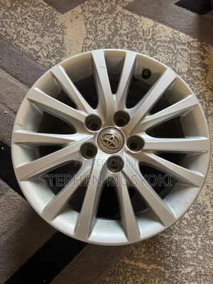 Toyota Mark X, Noah, Voxy, Crown, Auris, Rumion 16-inch Rims
