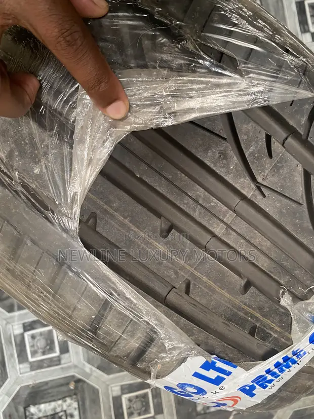 RYDNAZ Roadstder Run Flat Tires 245/45 R18 - 1