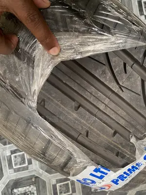 RYDNAZ Roadstder Run Flat Tires 245/45 R18