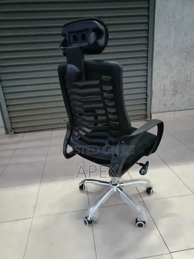 Practical Headrest Office Chair - Brand New - 1