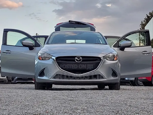 Mazda Demio 2019 Silver - 1