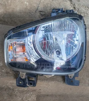 Suzuki Alto 2015 Headlight
