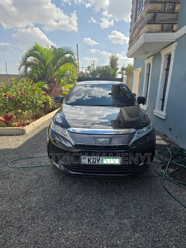 Toyota Harrier 2.5 Hybrid 4WD 2019 - 1
