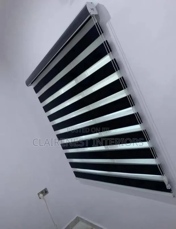 Horizontal Blinds for Office Windows - 1