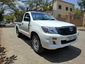 Toyota Hilux 2014 Single Cabin