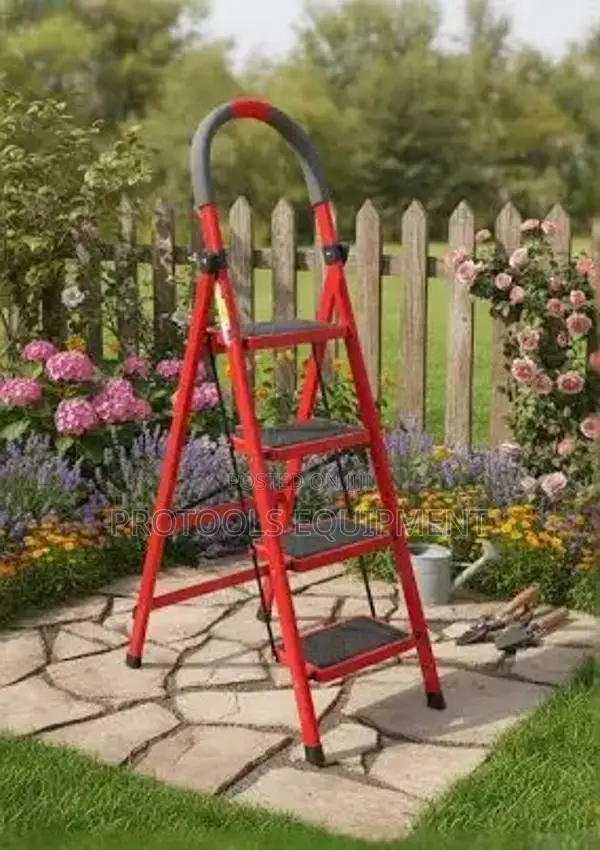 4-Step Steel Step Ladder - 1
