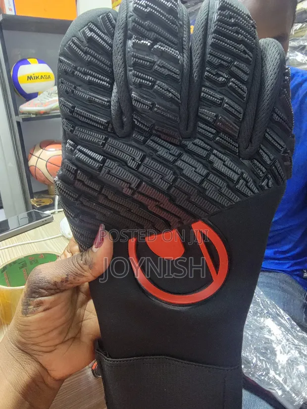 Brand New Goalkeeper Gloves - 1