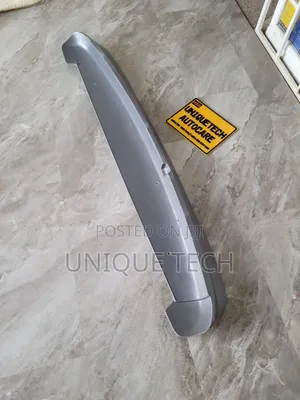 New Toyota Noah Voxy Rear Spoiler