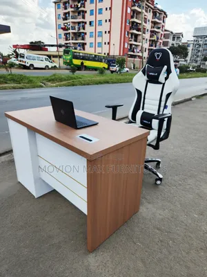 Boss Office Products Executive Desk