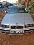 BMW 320i Sedan RWD 1999 Silver - 1