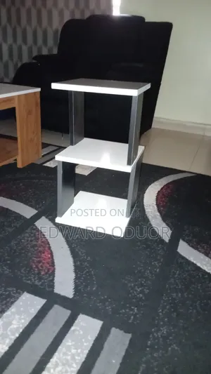 Sidebed Table