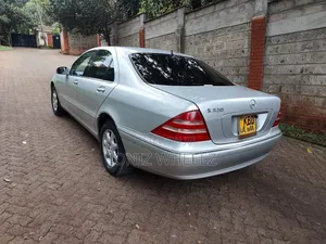 Mercedes-Benz S320 2001 Nyeupe