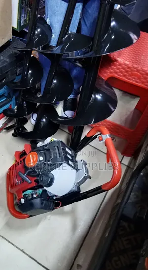 Premier Earth Auger Machine