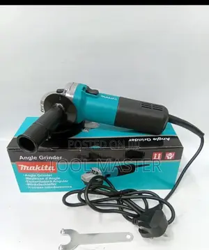 Makita 4.5" Angle Grinder (840W)