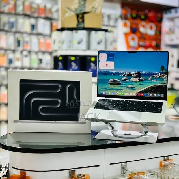 Apple MacBook Pro 2025 M5 16GB RAM 512GB SSD - 1