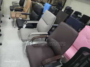Brand New Waiting Chairs with Office Chair