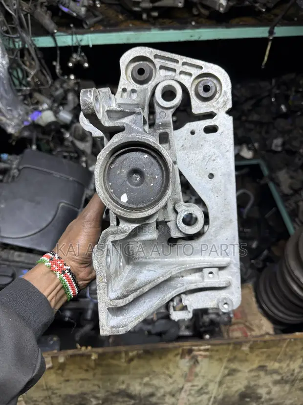 Nissan Lafesta Gearbox Mounting - 1